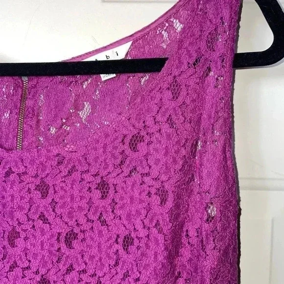 CABI LACE SLEEVELESS BLOUSE PEPLUM STYLE SIZE MEDIUM FUCHSIA IN COLOR - Picture 9 of 10